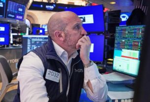 El riesgo país baja y se disparan las bolsas